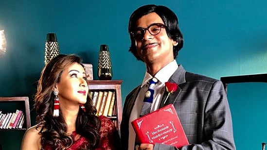 Shilpa Shinde with Sunil Grover in <i>Dan Dana Dan</i>.