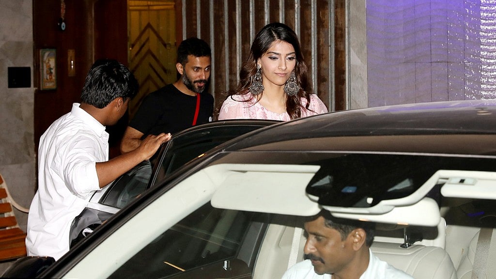 The soon-to-be-married couple: Anand Ahuja with Sonam Kapoor.&nbsp;