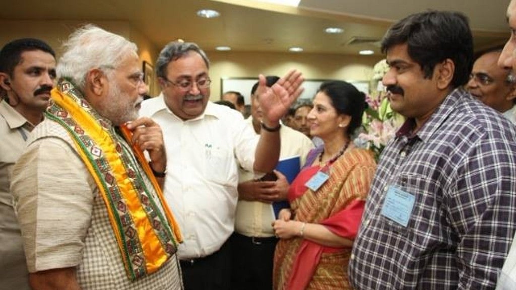 Amit Bhatnagar (right) with PM Narendra Modi (left) and BJP leader Saurabh Patel (centre). Image used for representational purposes only.