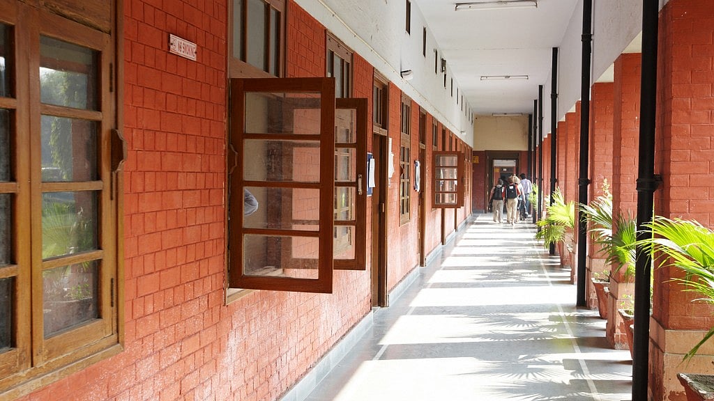 Hansraj College, Delhi University, building and corridor. 