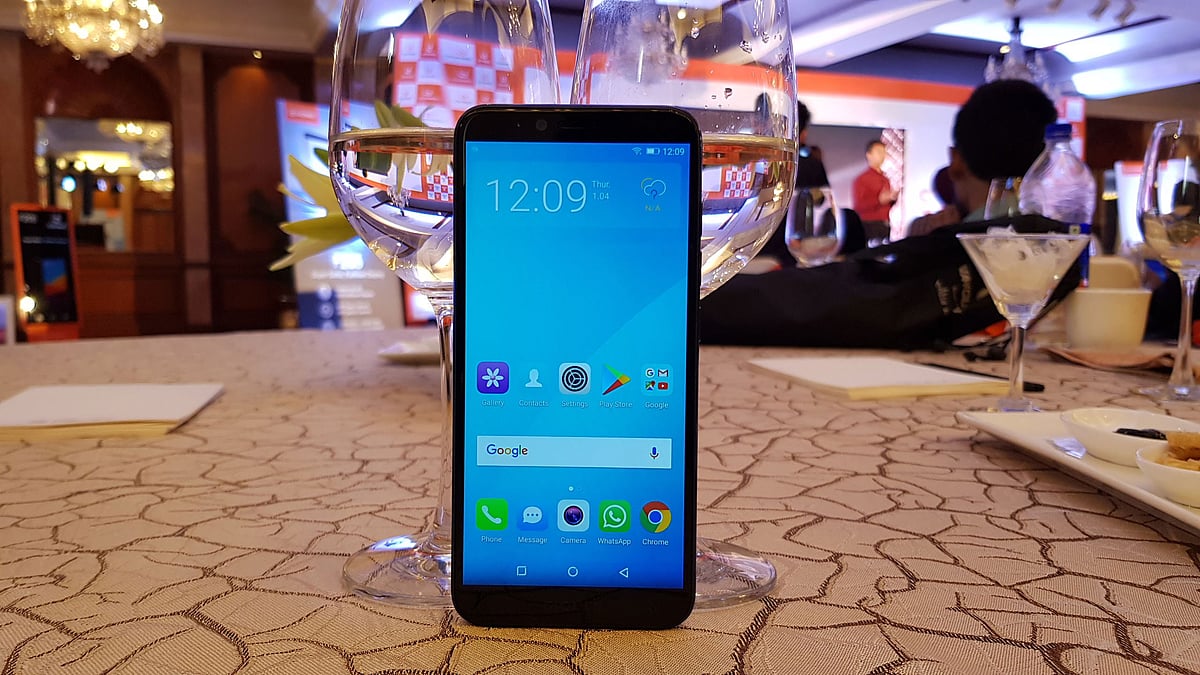 The Gionee S11 Lite comes with a 16-megapixel front camera
