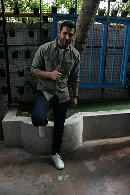story-hero-img