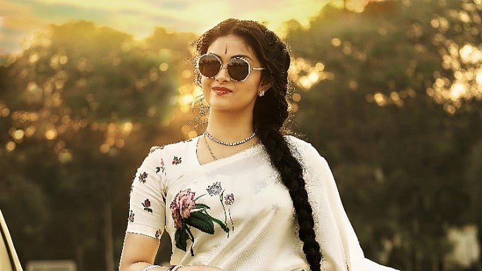 Keerthi Suresh as Savitri in the biopic <i>Mahanati</i>.