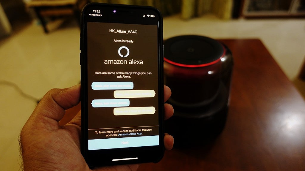 Can this Harmon Kardon speaker be smart and still deliver with its audio?