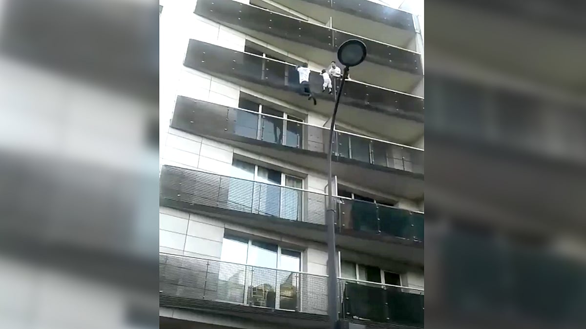Mali immigrant who save child dangling from a balcony in Paris.