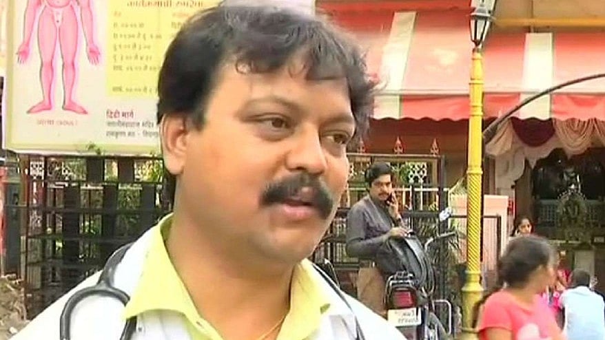 Dr. Abhijit Sonawane treats beggars for free