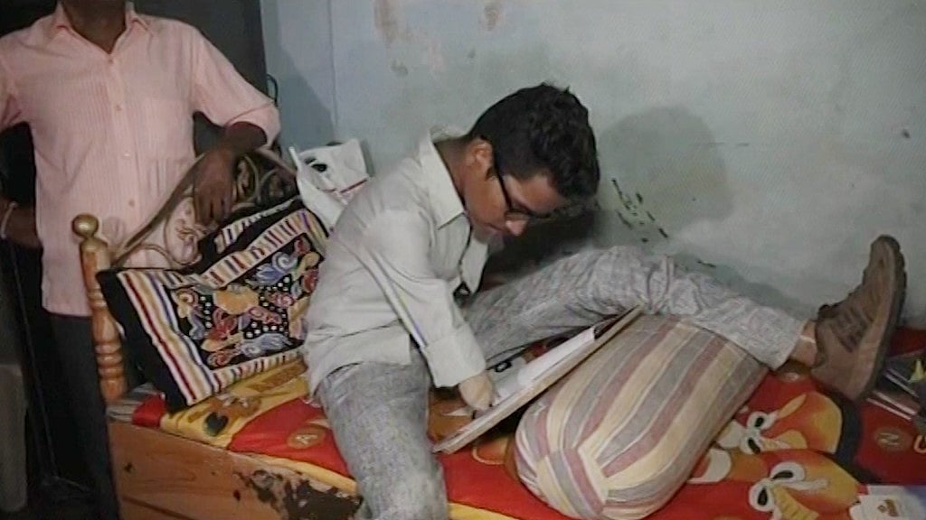 Despite losing both his hands and a leg, Shivam has secured 98.53% percentile in his Class 10 board exams