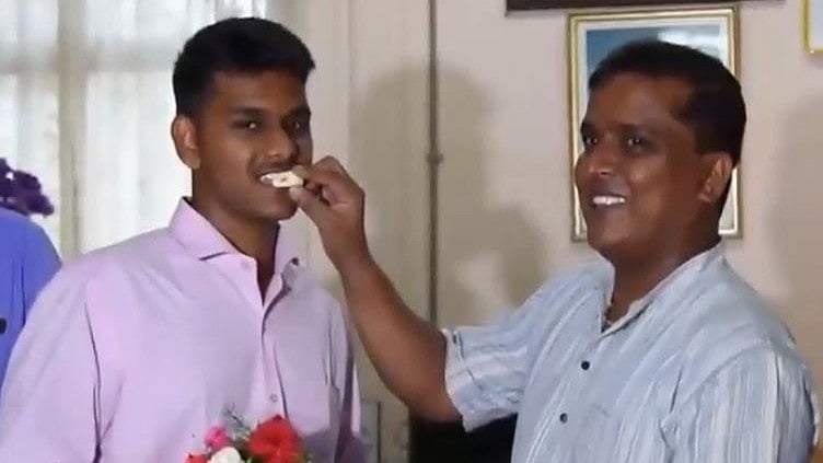 A video grab of Karnataka state board exam topper Mohammad Kaif Mulla (Left).