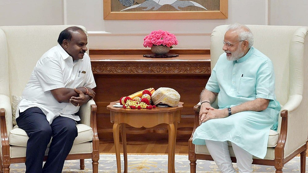 Karnataka CM HD Kumaraswamy with PM Narendra Modi.