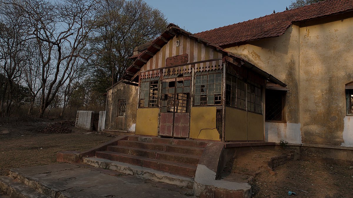 The abandoned bungalow of Mr Potter, who bequeathed the property to his attendant. The attendant, however, does not have the resources to maintain it.