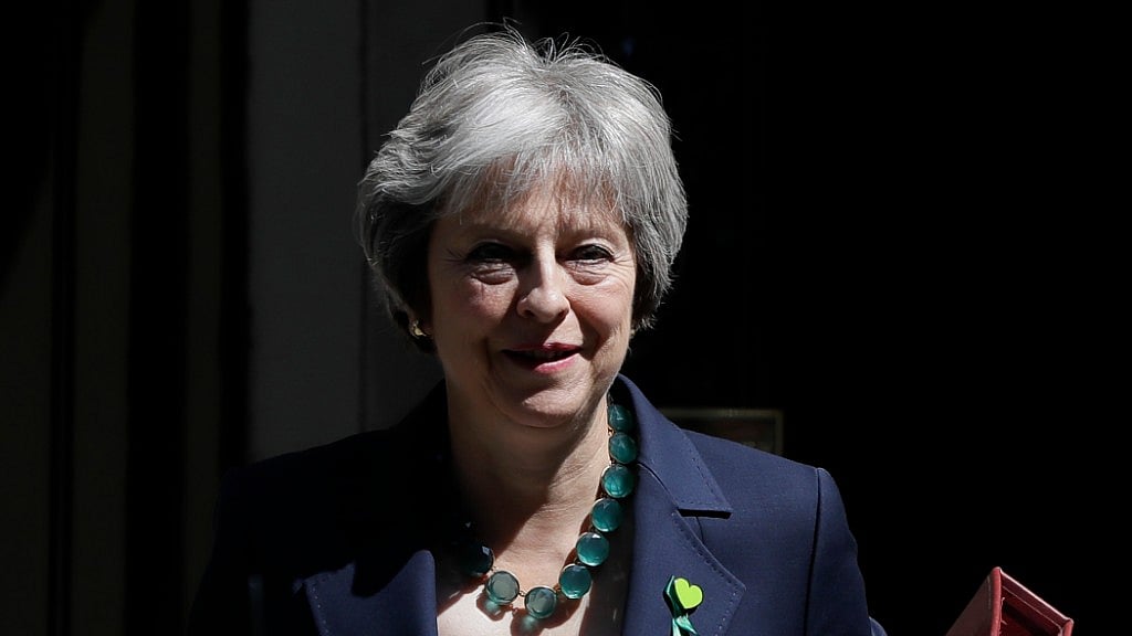The House of Commons rejected by a vote of 319-303 a proposal to make the government get Parliament’s approval.