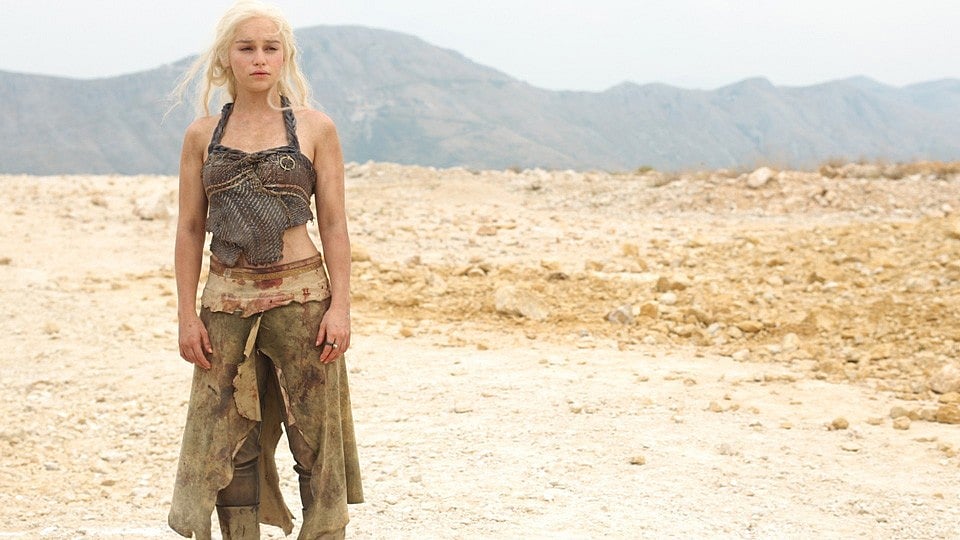 (Photo Courtesy: <a href="http://www.wallpedes.com/daenerys-targaryen-wallpaper/daenerys-targaryen-season-wallpaper.html">Wallpedes</a>)