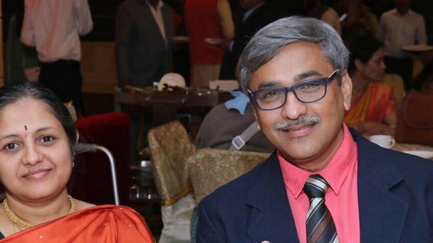 Rajendra Shinde (right) with his wife.