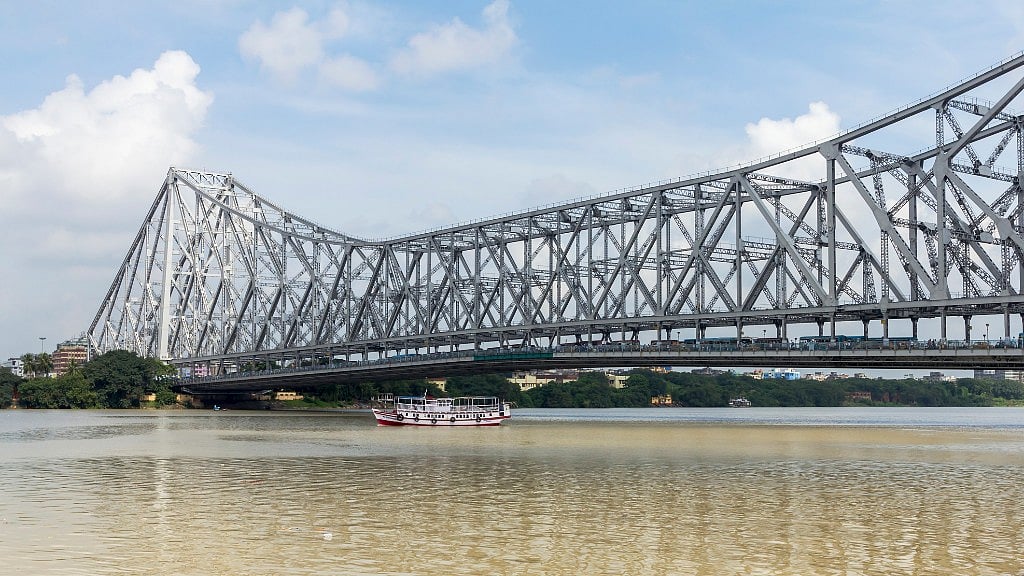 The iconic Howrah Bridge.