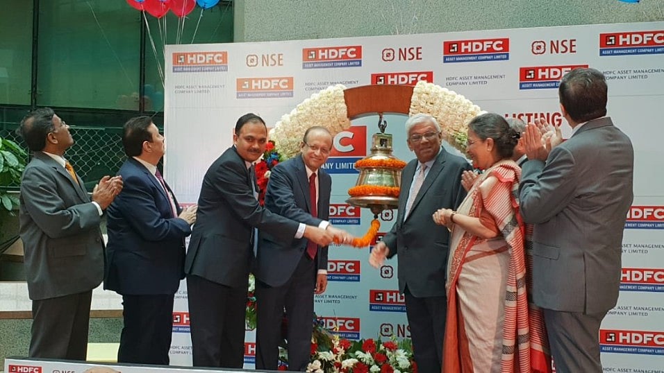 HDFC Chairman Deepak Parekh and Milind Barve, MD & CEO of HDFC AMC, at the roadshow of HDFC AMC IPO in Mumbai. 