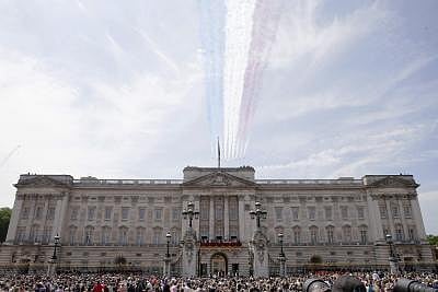 <div class="paragraphs"><p>Buckingham Palace has revealed the list of 30 guests who will be allowed for the congregation at the Duke of Edinburgh Prince Philip's funeral service.</p></div>