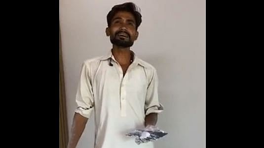 Painter wows the Internet with his voice