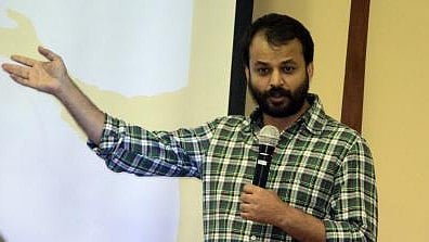 AAP leader Ashish Khetan quits politics and exits from Aam Aadmi Party. 
