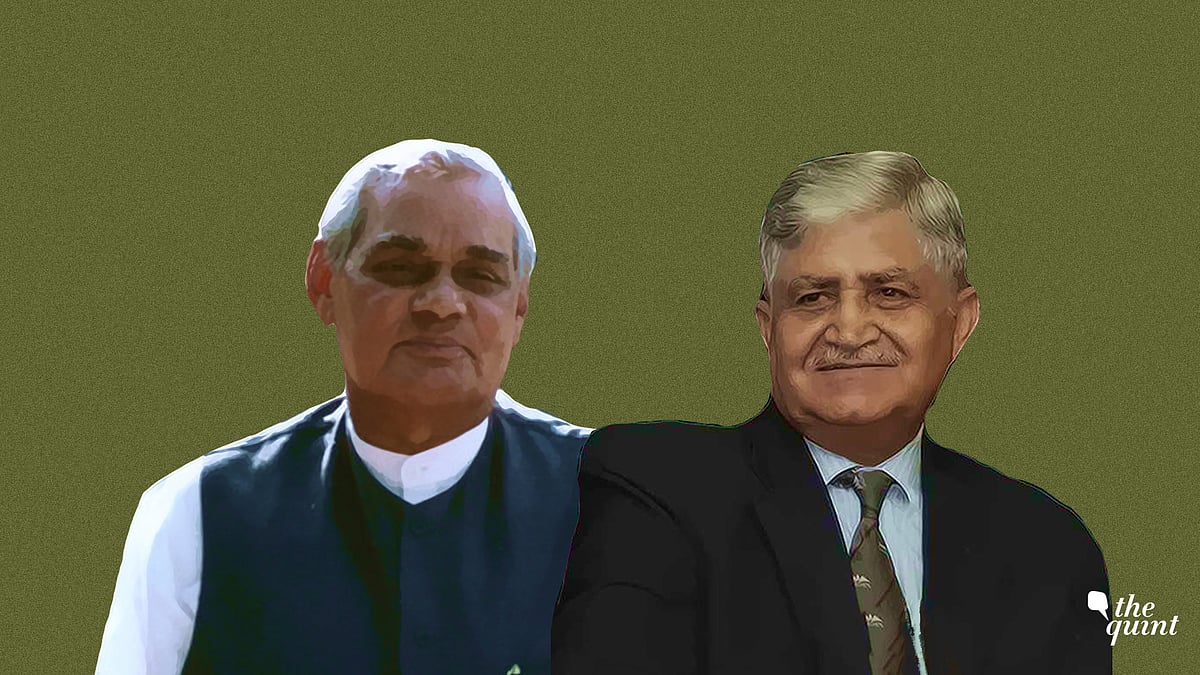 Former Prime Minister Atal Bihari Vajpayee and Former Chief of Army Staff General (Retd.) Ved Prakash Malik. 