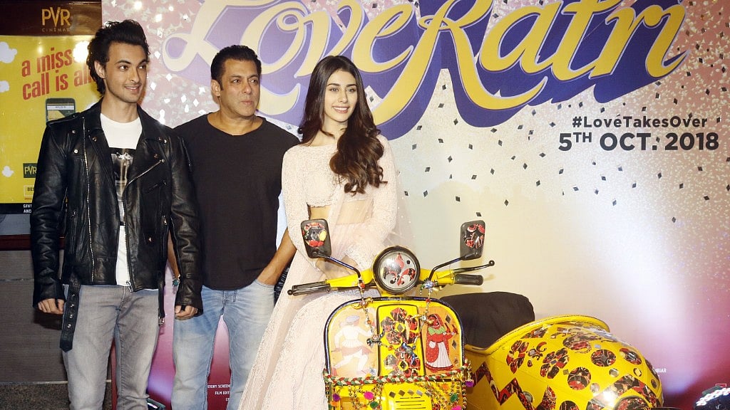 Aayush Sharma and Warina Hussain with Salman Khan at <i>Loveyatri</i> trailer launch. 