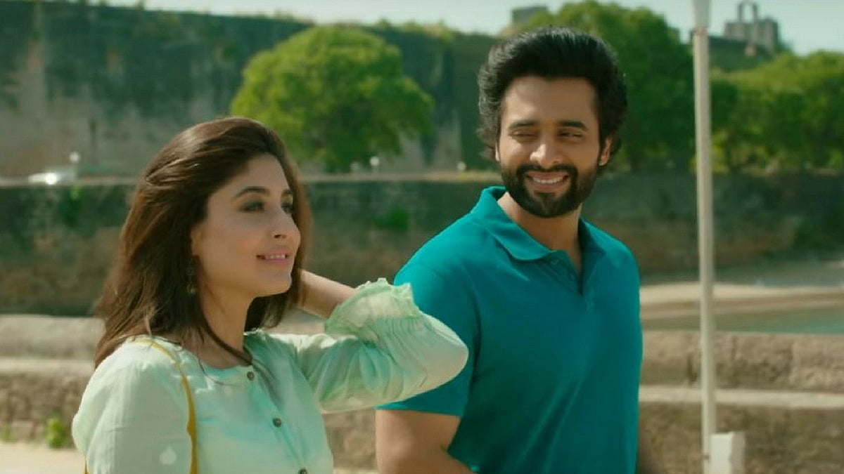 Jackky Bhagnani and Kritika Kamra in a still from <i>Mitron</i>.