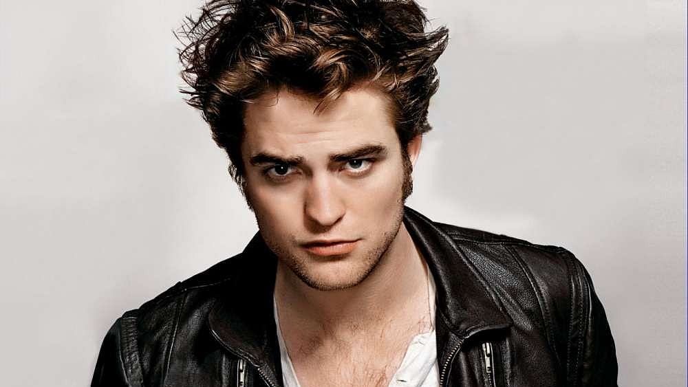 Robert Pattinson said said he’s ready to reprise his role as vampire Edward Cullen in the <i>Twilight</i> franchise.