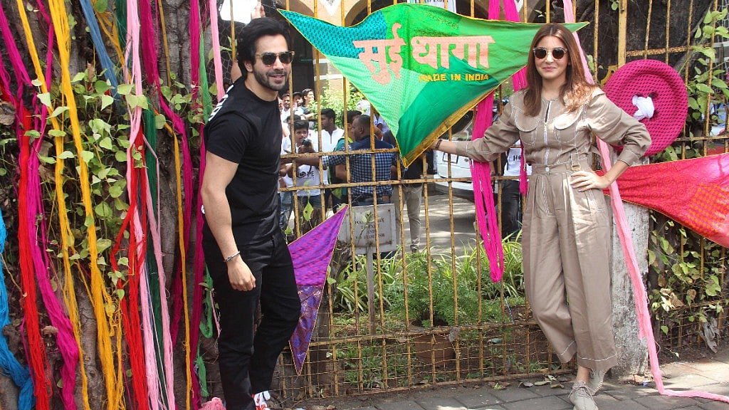 Varun and Anushka promote <i>Sui Dhaaga</i>.