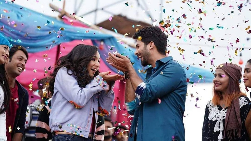 A still from the film Batti Gul Meter Chalu. 