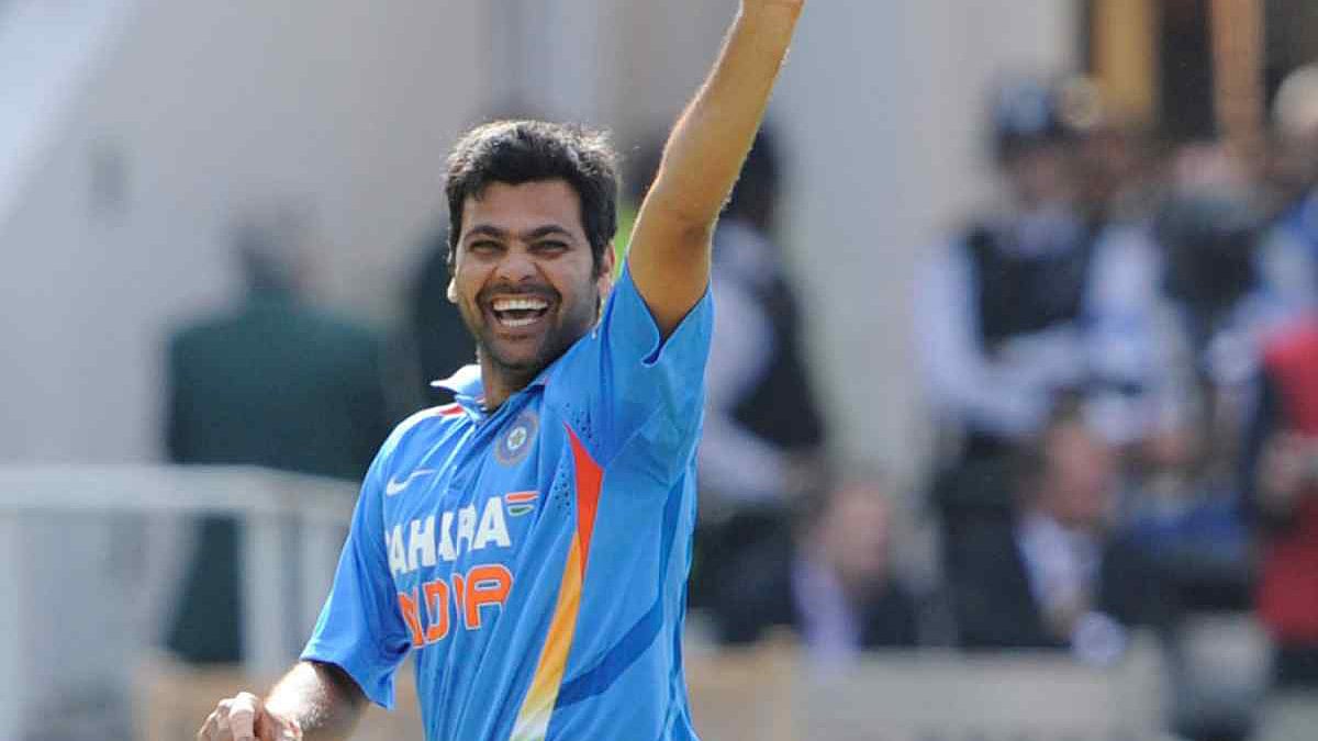 RP Singh has announced his retirement at the age of 32.
