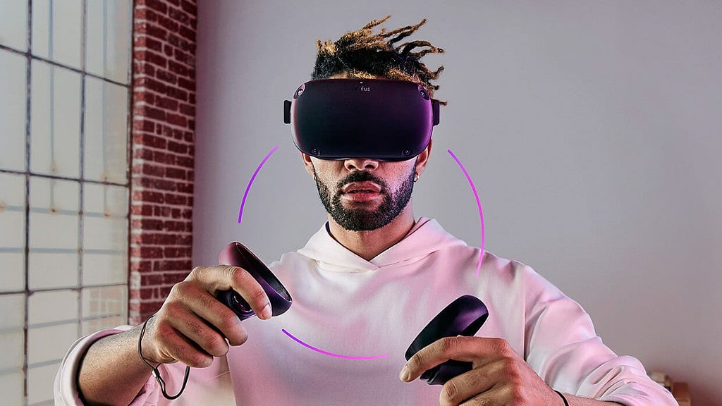 The Oculus comes with two handheld controllers for gaming.