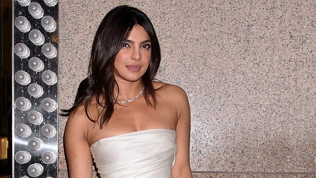 Priyanka Chopra arrived at hr bridal shower looking like a #kween! 