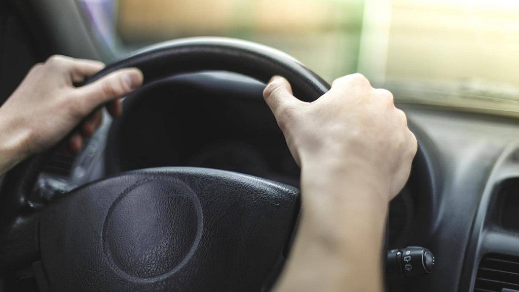 Govt to remove minimum educational qualification requirement for driving licence.