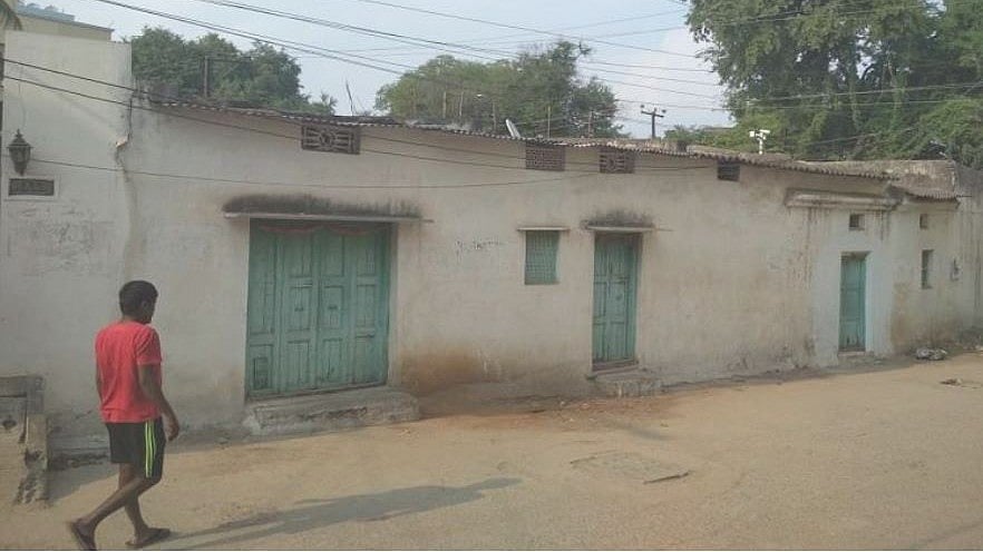 TNM’s status check at Nampally constituency in Hyderabad found a number of bogus and dead voters in the final electoral rolls released by the EC on 12 October.