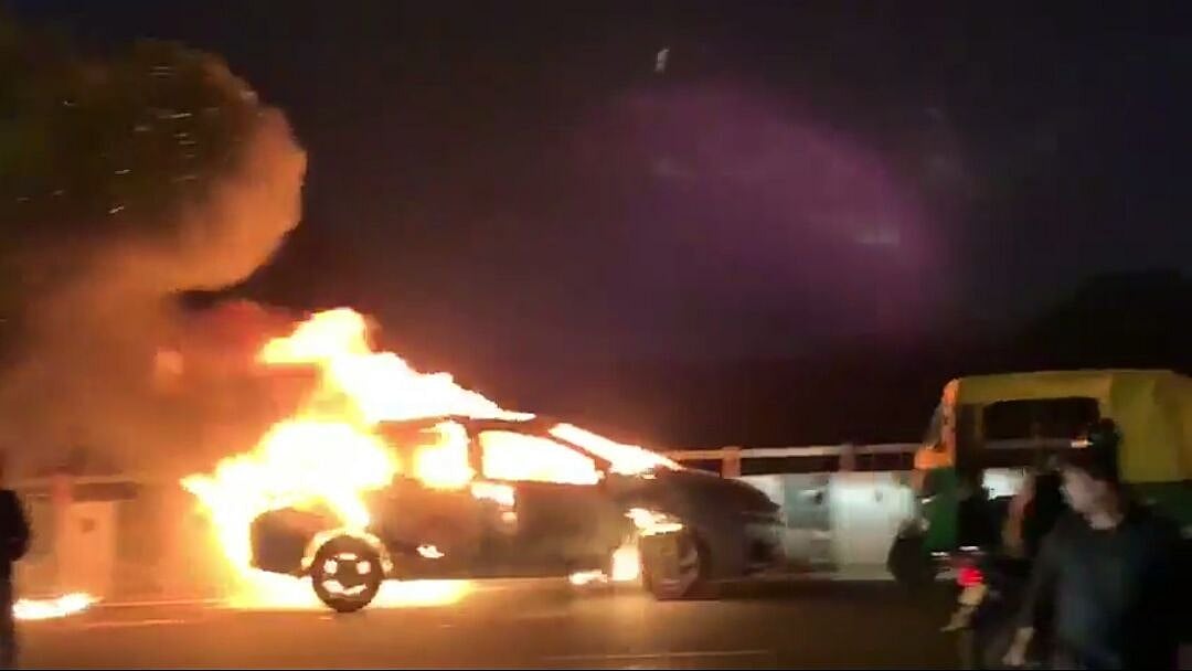 A video showing a moving car that caught fire on a Gurugram flyover on Diwali went viral.