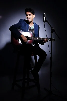 story-hero-img