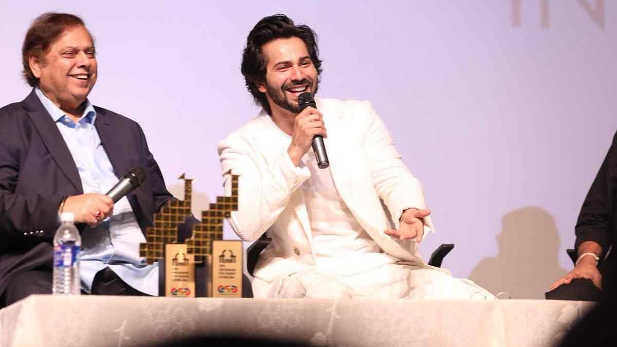 Varun Dhawan at IFFI Goa with his father, David Dhawan.&nbsp;