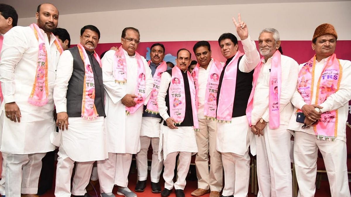 The two leaders defected to TRS on 16 November.