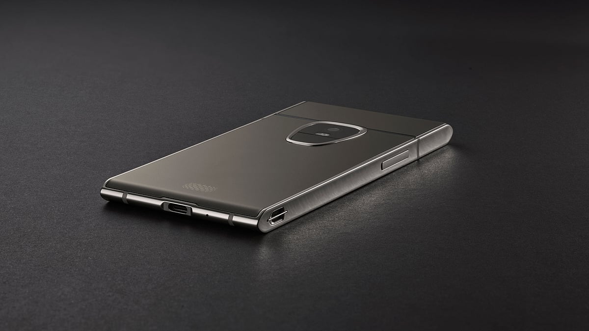 The SIRIN Finney comes with a 12 megapixel primary shooter.