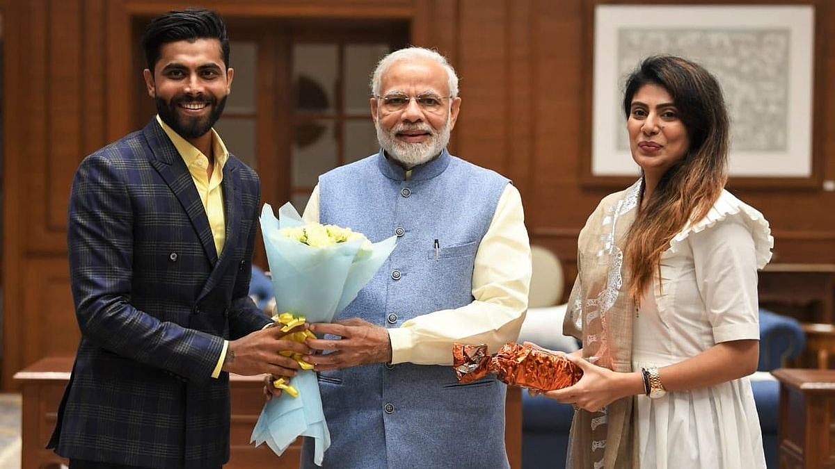 PM Narendra Modi met cricketer Ravindra Jadeja and his wife Rivaba. 