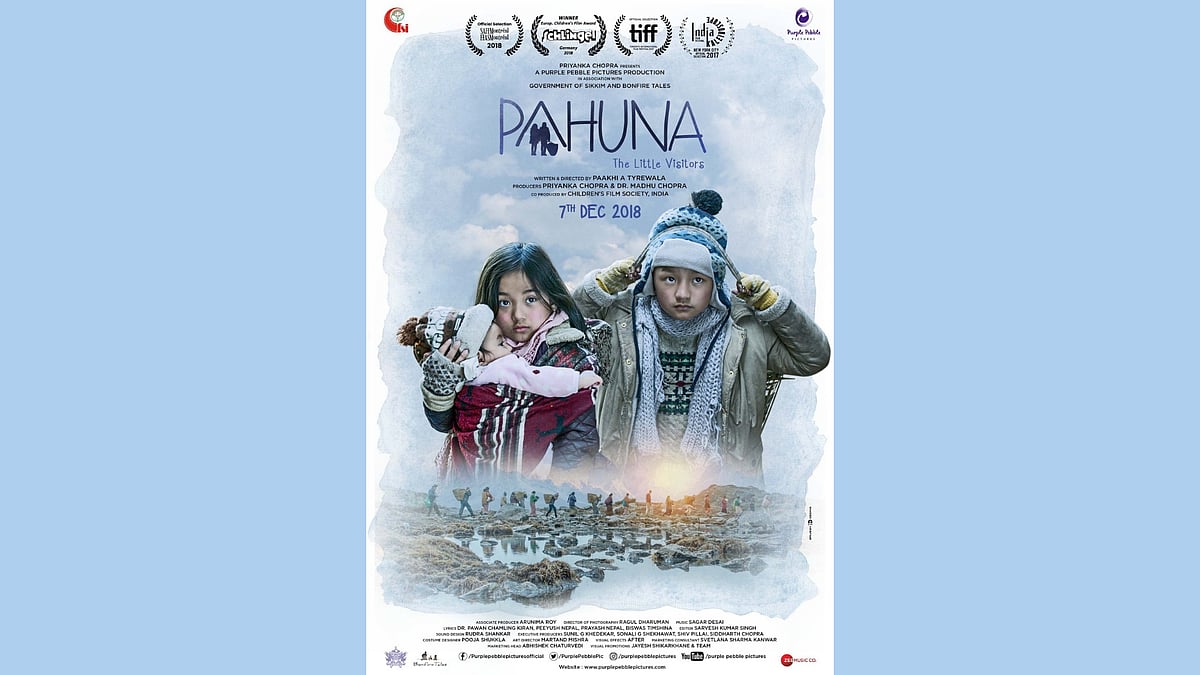 The poster for <i>Pahuna - The Little Visitors</i>, produced by Priyanka and Madhu Chopra.