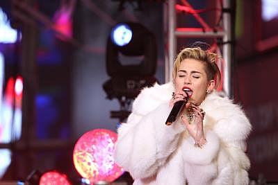 Singer Miley Cyrus. (File Photo: Xinhua/Cheng Li) (srb)