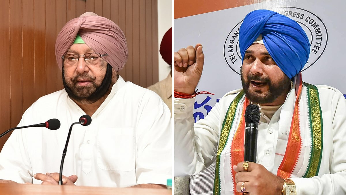 Amarinder Singh (left) and Navjot Singh Sidhu (right). 