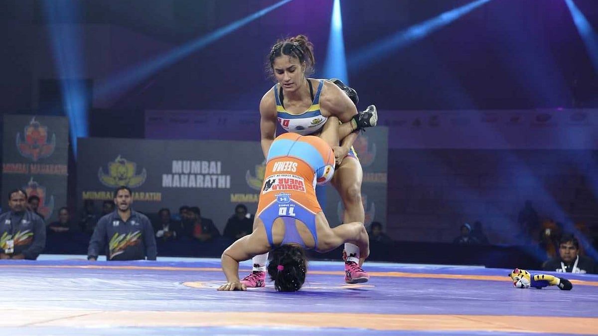 2018 Asian Games Gold Medallist Vinesh Phogat of Mumbai Maharathi leads her team to victory against Seema of Haryana Hammers.