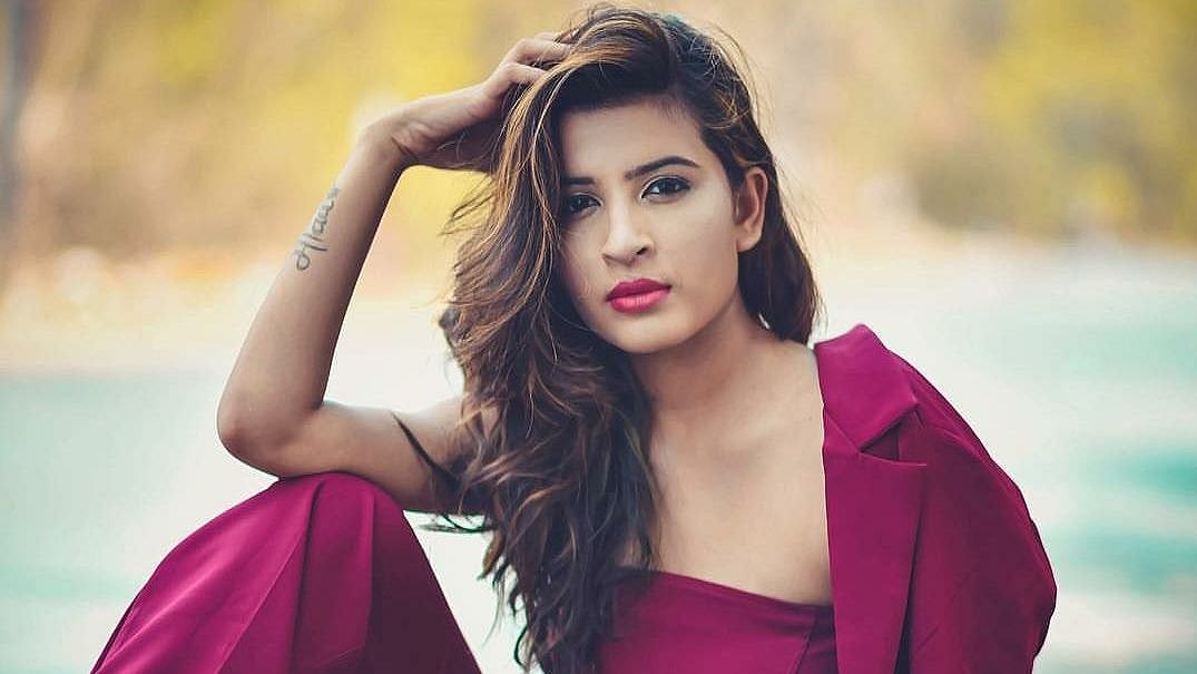 Aspiring model Mansi Dixit was murdered by a 19-yr-old photographer after she refused to sleep with him. 