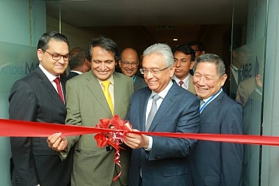 Mumbai: Mauritius Prime Minister P.K. Jugnauth and Union Commerce and Industry and Civil Aviation Minister Suresh Prabhu inaugurate the SBM Bank (India) Ltd in Mumbai, on Jan 25, 2019. SBM Bank (India) Ltd becomes the first foreign bank in India that was granted the Reserve Bank of India (RBI) licence to operate as a wholly owned subsidiary. (Photo: IANS)