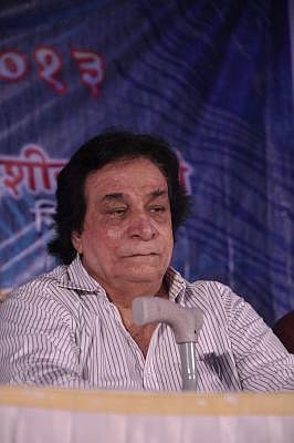 Bollywood actor Kader Khan felicitated with Sarathi Sahitya Award in Mumbai on 7th July 2013. (Photo: IANS)