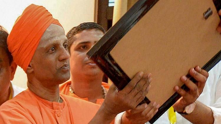 The baton of power at the mutt will now pass on to Siddalinga Swami.