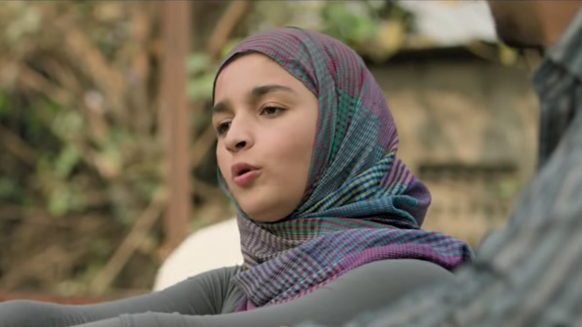 Alia Bhatt in a still from <i>Gully Boy</i>.