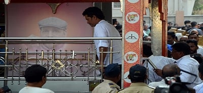 Mumbai: Cricket legend Sachin Tendulkar during the funeral procession of his cricket coach Ramakant Achrekar in Mumbai, on Jan 3, 2019. Veteran cricket coach Ramakant Achrekar ÃƒÂ¢Ã‚Â€Ã‚Â“ who trained Bharat Ratna Sachin Tendulkar and his friend Vinod Kambli passed away following a heart attack in Mumbai on January 2, 2019. (Photo: IANS)