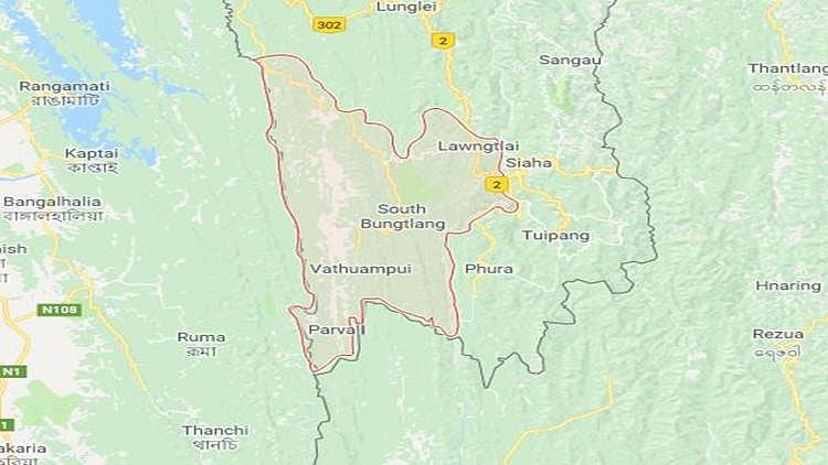About 1,600 Chins, many of whom were women and children, have taken refuge in Lawngtlai district of Mizoram.